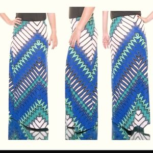 Maxi skirt - M